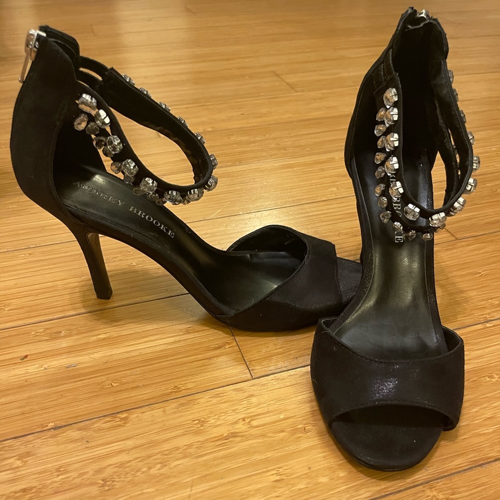 Audrey Brooke jeweled strap peep toe heel in black. 7.5